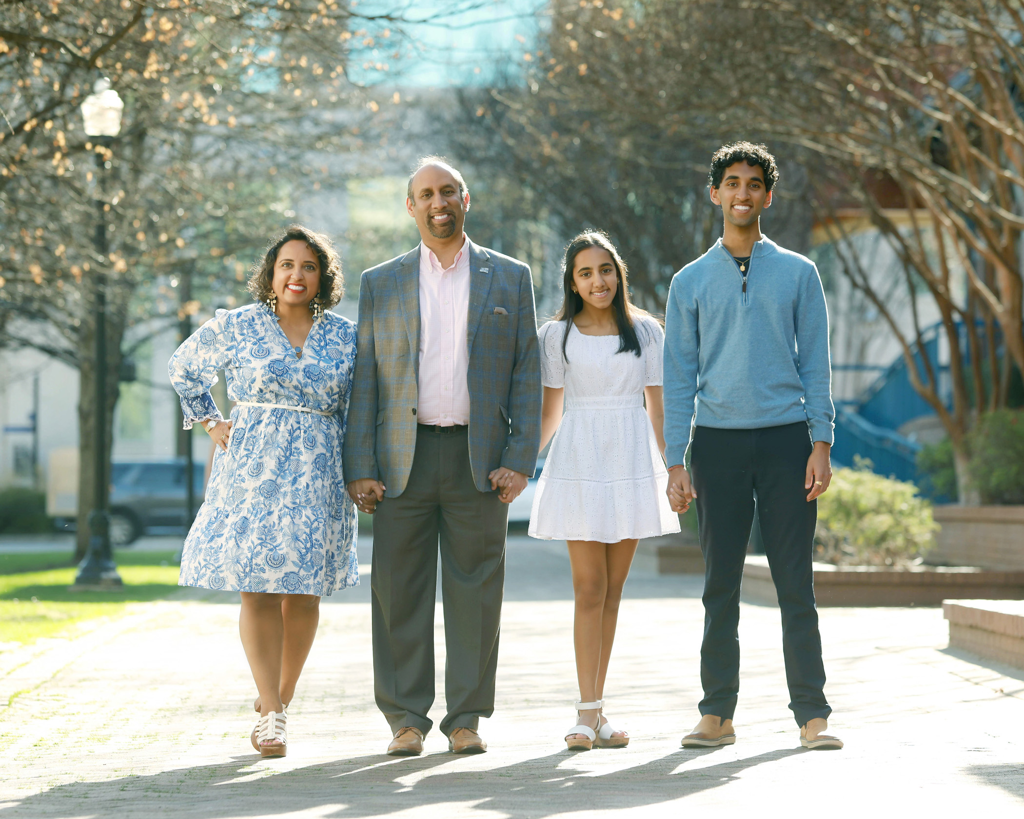 erincobb-139-20250325-sixteen-by-twenty